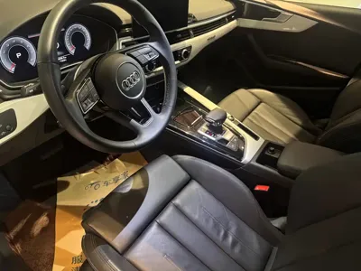 Audi A4L 2023, 30000 км, за 21260.17 USD