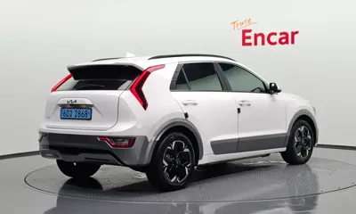 Kia Niro 2023, 76944 км, за 65636.08 USD