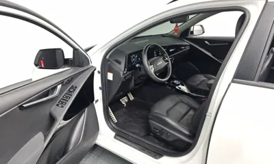 Kia Niro 2023, 76944 км, за 65636.08 USD - фото 10