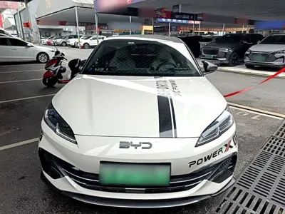 BYD 海豹06 2024, 56800 км, за 9739.38 USD