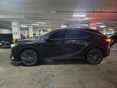 Lexus RX 2023, 53000 км, за 47695.94 USD