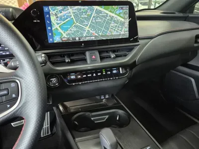 Lexus UX 2025, 8694 км, за 32711.5 USD - фото 16