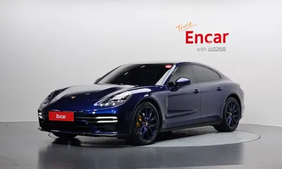 Porsche Panamera · 2022 год