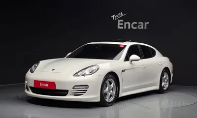 Porsche Panamera · 2012 год