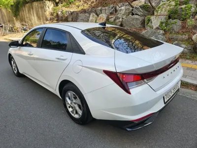 Hyundai Avante 2021, 152758 км, за 7481.93 USD