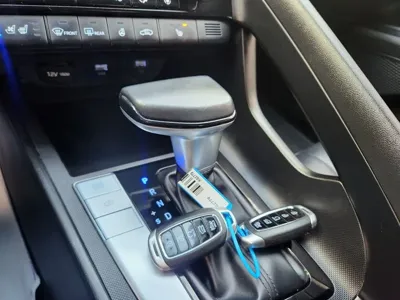 Hyundai Avante 2021, 152758 км, за 7481.93 USD