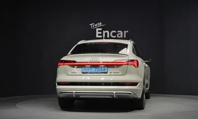 Audi e-tron 2022, 55091 км, за 36058.99 USD