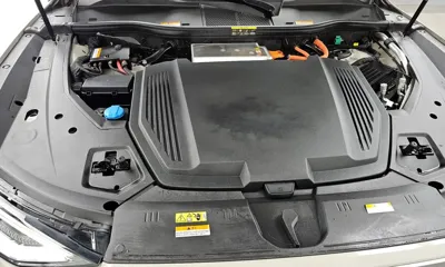 Audi e-tron 2022, 55091 км, за 35808.06 USD - фото 6