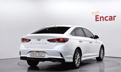 Hyundai Sonata 2018, 137868 км, за 5642.4 USD