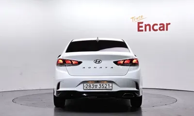 Hyundai Sonata 2018, 137868 км, за 5642.4 USD