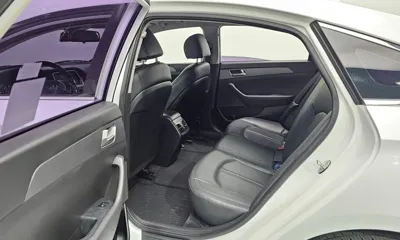 Hyundai Sonata 2018, 137868 км, за 5642.4 USD - фото 12