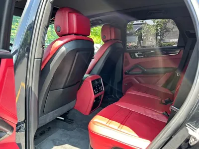 Porsche Cayenne 2019, 100000 км, за 52235.6 USD - фото 7