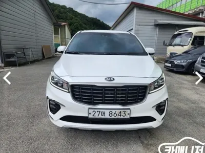 Kia Canival 2019, 160000 км, за 9902.29 USD