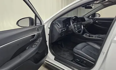 Hyundai Sonata 2021, 71161 км, за 9813.58 USD - фото 10