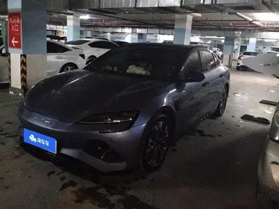 BYD Seal · 2023 год