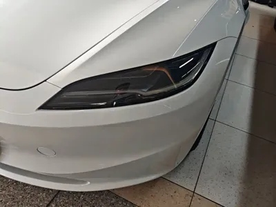 Tesla Model 3 2024, 33000 км, за 27298.44 USD - фото 24