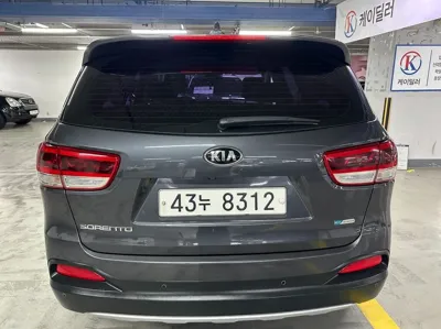 Kia Sorento 2015, 79598 км, за 8450.88 USD