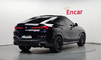 BMW X6 2026, 4314 км, за 95706.97 USD