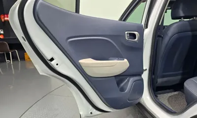 Hyundai Venue 2022, 62295 км, за 11571.21 USD - фото 25
