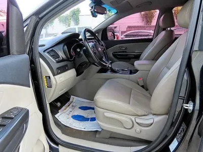 Kia Canival 2019, 166778 км, за 6892.48 USD