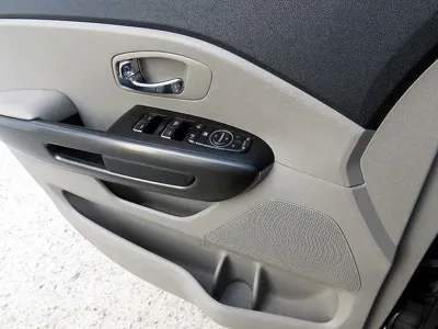Kia Canival 2019, 166778 км, за 6892.48 USD - фото 12