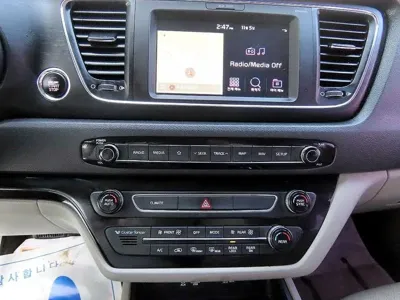 Kia Canival 2019, 166778 км, за 6892.48 USD - фото 14