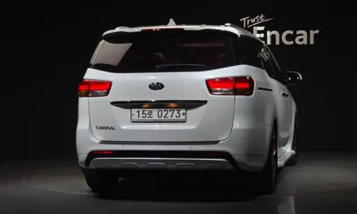 Kia Canival 2016, 88965 км, за 9058.68 USD