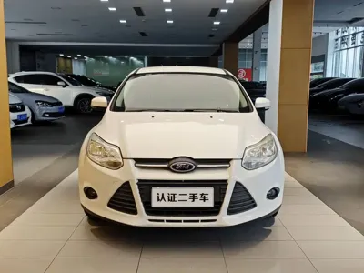 Ford Focus 2015, 161100 км, за 2475.35 USD