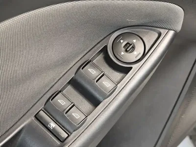 Ford Focus 2015, 161100 км, за 2475.35 USD - фото 9