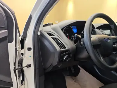 Ford Focus 2015, 161100 км, за 2475.35 USD - фото 11