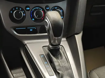 Ford Focus 2015, 161100 км, за 2475.35 USD - фото 17