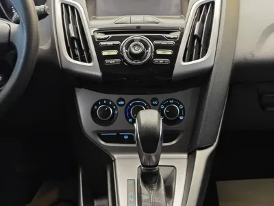 Ford Focus 2015, 161100 км, за 2475.35 USD - фото 18