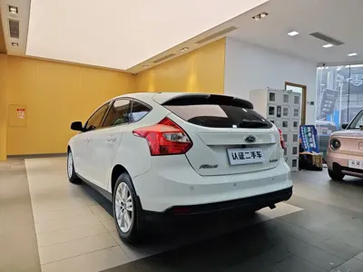 Ford Focus 2015, 161100 км, за 2475.35 USD - фото 24