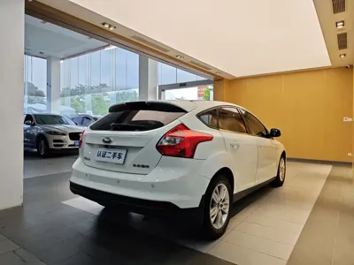 Ford Focus 2015, 161100 км, за 2475.35 USD - фото 28