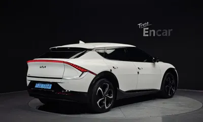 Kia EV6 2023, 78318 км, за 22144.38 USD