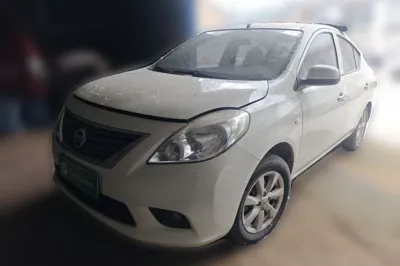 Nissan Sunny · 2011 год