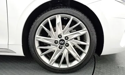 Hyundai Grandeur 2023, 38427 км, за 22474.9 USD