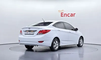 Hyundai Accent 2015, 104278 км, за 3112.58 USD
