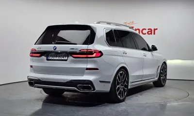 BMW X7 2024, 30075 км, за 61777.33 USD