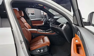 BMW X7 2024, 30075 км, за 61777.33 USD - фото 10