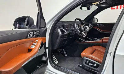 BMW X7 2024, 30075 км, за 61777.33 USD - фото 11
