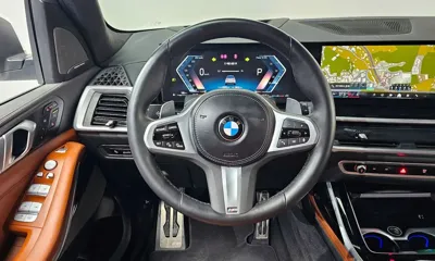 BMW X7 2024, 30075 км, за 61777.33 USD - фото 13