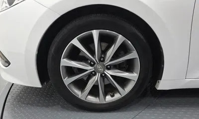 Hyundai Grandeur 2015, 137599 км, за 3902.28 USD
