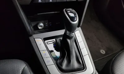 Hyundai Avante 2016, 66980 км, за 6641.92 USD - фото 9