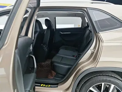 Skoda Kamiq 2020, 54900 км, за 5519.47 USD - фото 11