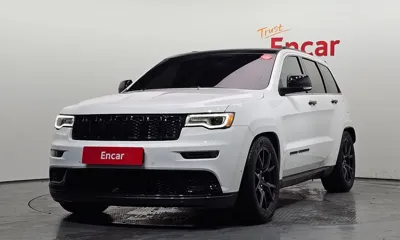 Jeep Cherokee · 2021 год
