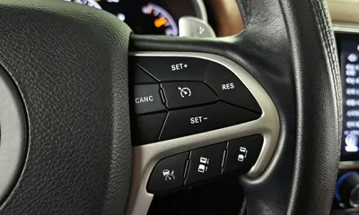 Jeep Cherokee 2021, 50305 км, за 18970.72 USD - фото 27
