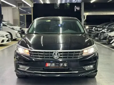 Volkswagen Passat 2017, 80000 км, за 7327.7 USD