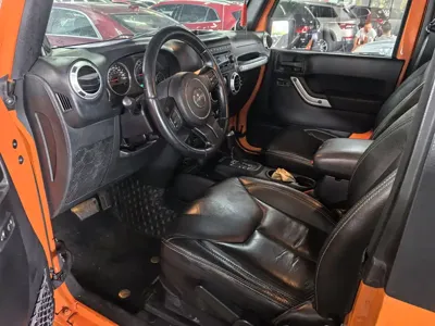 Jeep Wrangler 2013, 80000 км, за 13545.93 USD