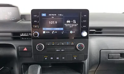 Hyundai Staria 2022, 30878 км, за 14637.02 USD - фото 12